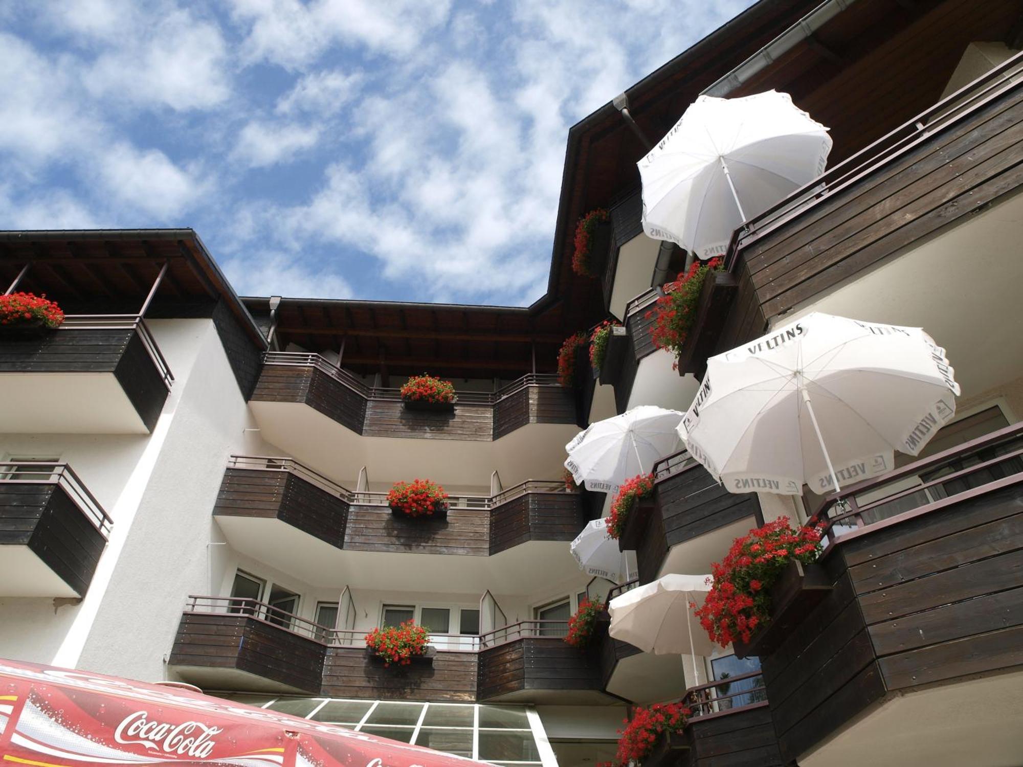 Landhotel Henkenhof Willingen Willingen  Exterior photo